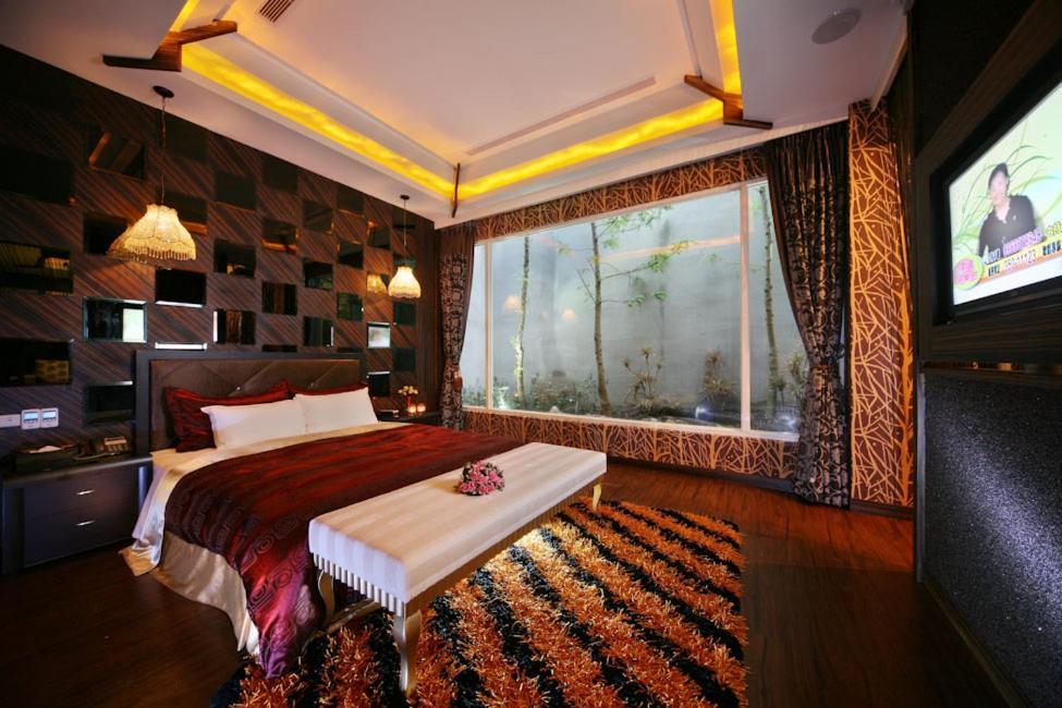 Hua Mu Lan Hotel Shalu Exterior photo